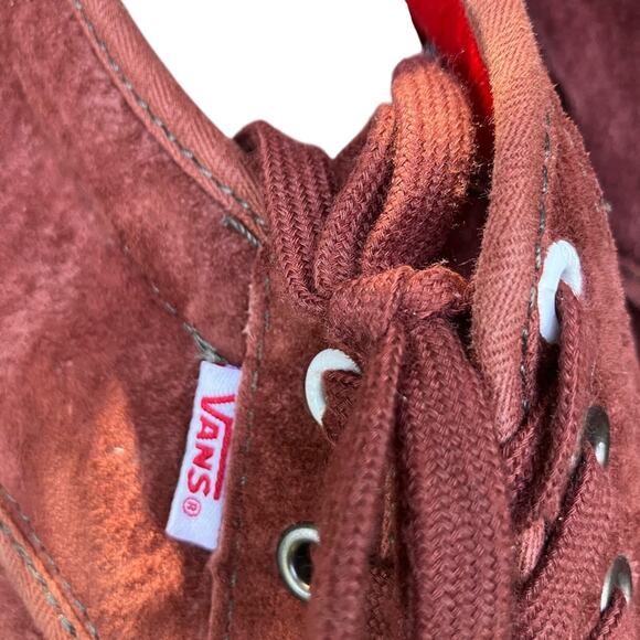 Vans Burgundy Suede Classic Low Top Sneakers Size 11 - Picture 2 of 8